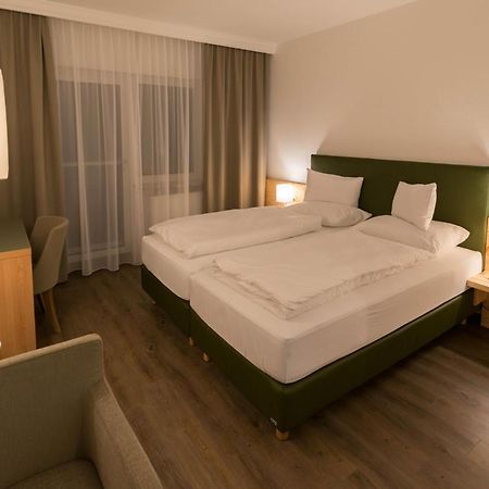 Hotel Gruenes Tuerl Bad Schallerbach Esterno foto