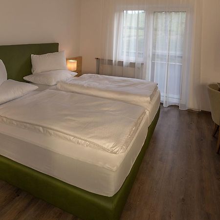 Hotel Gruenes Tuerl Bad Schallerbach Esterno foto