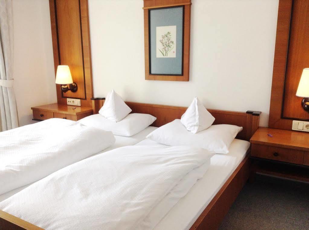 Hotel Gruenes Tuerl Bad Schallerbach Esterno foto