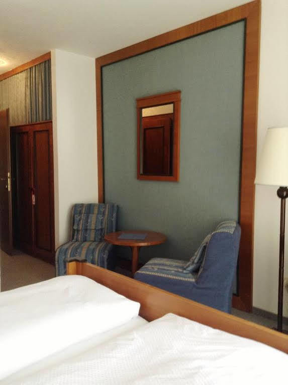 Hotel Gruenes Tuerl Bad Schallerbach Esterno foto